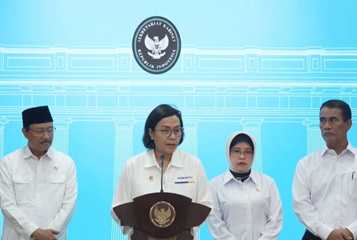 Menteri Keuangan Sri Mulyani Indrawati menyampaikan Program Presiden Prabowo: Beras gratis 20 kg dan dana Rp400 ribu digelontorkan kepada 18,3 juta keluarga rentan selama Juni–Juli 2025.