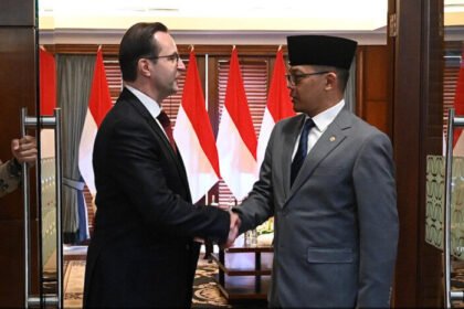 Menlu RI Sugiono bertemu Dubes Belarus Raman Ramanouski untuk membahas kerja sama potas yang strategis dalam mendukung ketahanan pangan nasional.