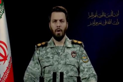 Militer Iran peringatkan bahwa bantuan senjata ke Israel akan dianggap sebagai tindakan agresif terhadap Teheran.