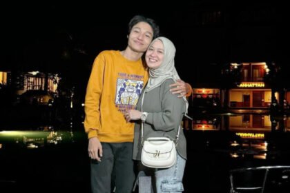 Okie Agustina dan Pasha Ungu ungkap insiden tak terduga di lokasi syuting yang diduga melibatkan Dimas Anggara dan Kiesha Alvaro.