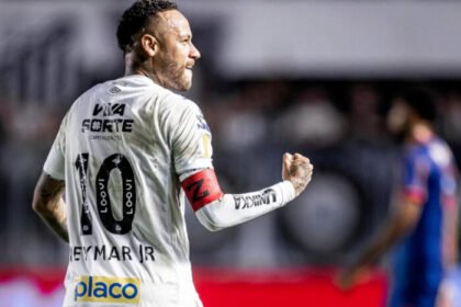 Neymar resmi bertahan di Santos hingga 2025, menutup peluang bergabung ke klub Mourinho di Turki. (Foto: Santos FC)