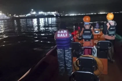 Basarnas Akui Kesulitan Evakuasi Korban Kapal KMP Tunu Pratama Jaya Tenggelam di Selat Bali