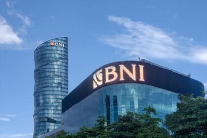 PT Bank Negara Indonesia (Persero) Tbk atau BNI kembali menunjukkan komitmennya sebagai pelopor keuangan berkelanjutan, setelah MSCI menaikkan rating ESG BNI dari BBB pada Juni 2024 menjadi A pada Juni 2025.