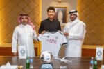 Roberto Firmino resmi bergabung dengan Al Sadd, klub tersukses di Qatar, setelah meninggalkan Al Ahli. Dengan kontrak hingga 2027, eks striker Liverpool ini siap mengukir prestasi di Liga Qatar dan memperkuat skuad asuhan Felix Sanchez.