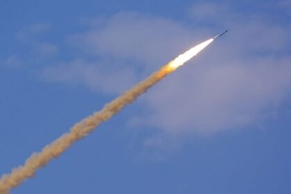 Houthi Yaman Gempur Israel dengan Dua Rudal Balistik