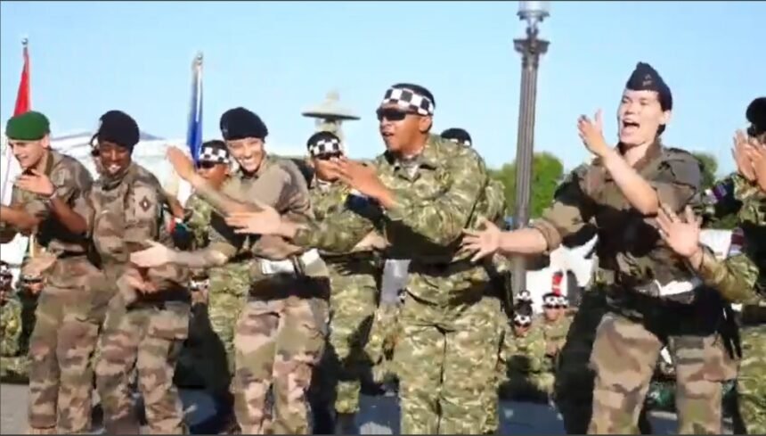 Tari Pacu Jalur Jadi Momen Diplomasi Budaya di Champs-Élysées