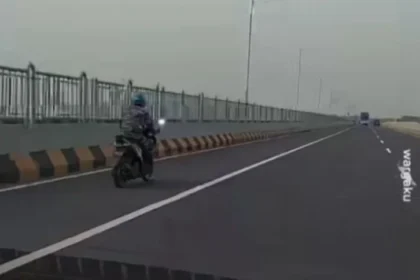 Pengendara Berseragam TNI Terobos Jalur Mobil di Suramadu, Ini Kata TNI AL