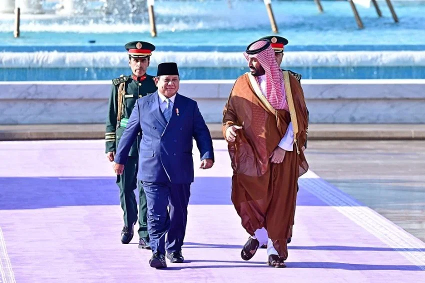 Prabowo Bertemu Putra Mahkota MBS di Jeddah, Perkuat Hubungan Indonesia–Arab Saudi