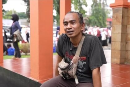 Sekolah Rakyat di Mata Penjual Donat, Semua Biaya Ditanggung Negara