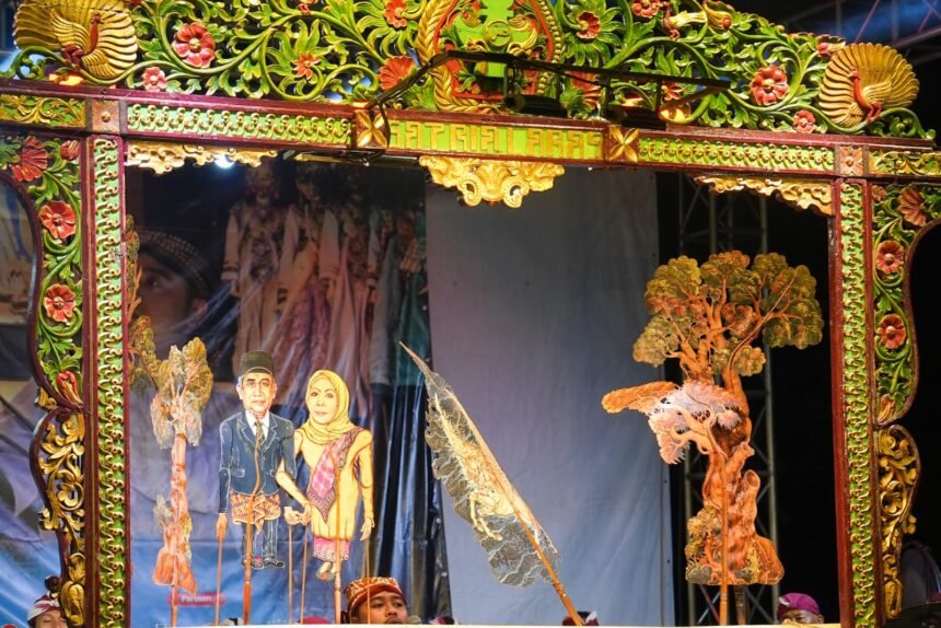Ketua MPR Gelar Tour Wayang, Upaya Pererat Hubungan Indonesia-Malaysia 3 Ketua MPR Gelar Tour Wayang, Upaya Pererat Hubungan Indonesia-Malaysia