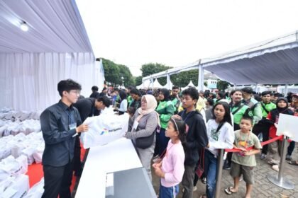 Seribu Senyum Anak Indonesia dari Seribu Seragam Sekolah Bersama Pertamina