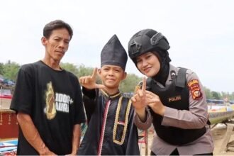 Dika, Penari Pacu Jalur Asal Riau Viral di Dunia Maya Berkat "Aura Farming"