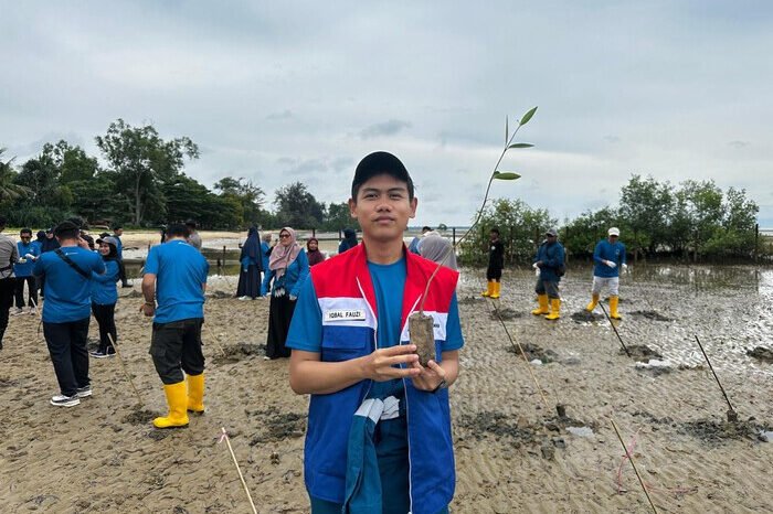 Perjalanan Iqbal dari Penerima Beasiswa Sobat Bumi hingga Jadi Perwira Pertamina 3 Perjalanan Iqbal dari Penerima Beasiswa Sobat Bumi hingga Jadi Perwira Pertamina