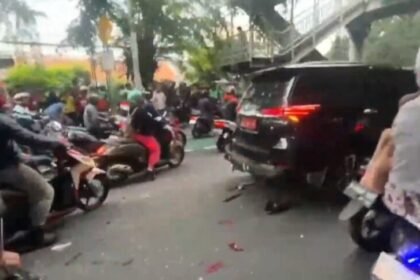 Kecelakaan Beruntun di Matraman, Dua Orang Luka