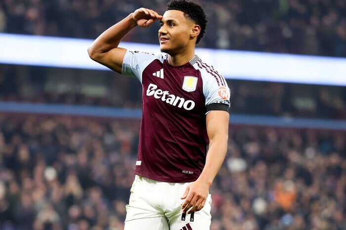 Liverpool mengincar Ollie Watkins dari Aston Villa sebagai target alternatif musim panas ini. Villa terancam kehilangan motor serangan andalan mereka.