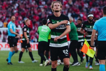 Morten Hjulmand, incaran utama Manchester United musim panas ini, siap reuni dengan Ruben Amorim di Old Trafford.