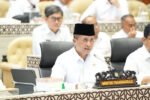 Menteri Transmigrasi M. Iftitah Sulaiman Suryanagara menargetkan percepatan lima program unggulan transmigrasi nasional dengan tambahan anggaran Rp1,7 triliun pada 2025.