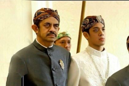 MAKI ungkap lokasi Riza Chalid di Malaysia, diduga telah menikah dengan kerabat keluarga kerajaan. MAKI dorong Kejagung keluarkan red notice demi penegakan hukum.