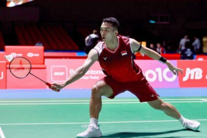 Jonatan Christie tersingkir di babak pertama Japan Open 2025 usai kalah dari Kenta Nishimoto dalam dua gim langsung.