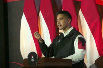 Kaesang Pangarep usai terpilih sebagai Ketua Umum PSI periode 2025–2030 di Kongres Nasional PSI, Solo, berkomitmen membawa partai lolos Senayan pada Pemilu 2029.