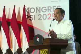 Presiden ke-7 RI Jokowi menyampaikan pesan kebangsaan di Kongres PSI 2025, menegaskan partai bukan milik elite atau keluarga.