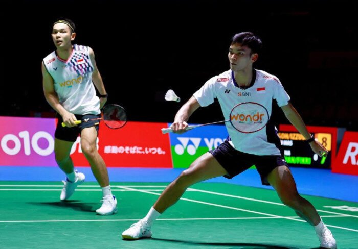 Delapan wakil Indonesia siap tampil di babak 16 besar China Open 2025 hari ini. Saksikan perjuangan mereka secara live di TVRI dan Vidio.
