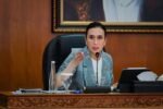 Menteri Pariwisata Widiyanti Putri Wardhana bertemu Gubernur Bali Wayan Koster di Denpasar, membahas strategi penguatan pariwisata berkelanjutan dan respons terhadap isu-isu krusial pariwisata Bali.
