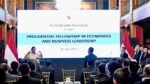 Presiden berdialog bersama peserta Presidential Fellowship in Economics and Business Leadership di Istana, membahas tantangan ekonomi masa kini.