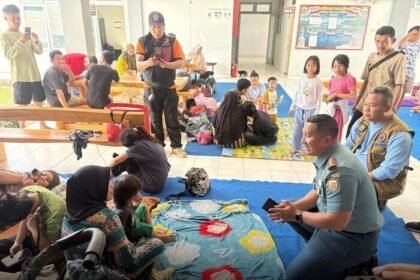 Koarmada RI kerahkan armada laut dan personel ke wilayah-wilayah rawan tsunami di Indonesia timur, usai gempa besar di Samudera Pasifik. (Foto: Dispen Koarmada RI)