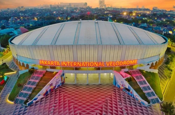 PLN siapkan pasokan listrik tanpa gangguan demi kelancaran SEA V League 2025 di GOR Velodrome Jakarta Jakarta.