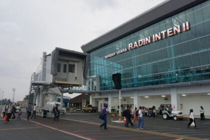 Bandara Radin Inten II