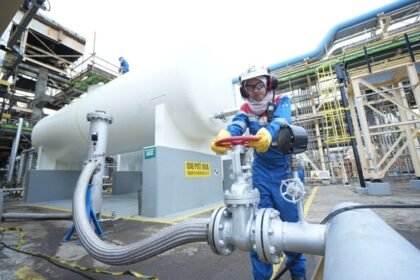 Kilang Pertamina Internasional Lifting Perdana Bioavtur Berbahan Baku Minyak Jelantah