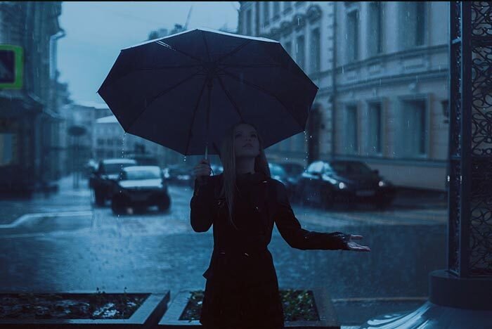 Warga Jakarta diimbau siaga hadapi potensi hujan disertai petir mulai Kamis sore hingga malam, terutama di wilayah Jakarta Selatan dan Timur.