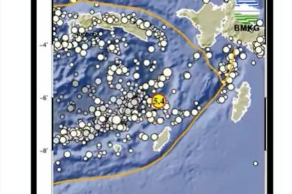 Gempa magnitudo 5,4 mengguncang Laut Banda, Maluku, Minggu (31/8/2025) pagi, getaran terasa di sejumlah daerah termasuk Kota Tual.