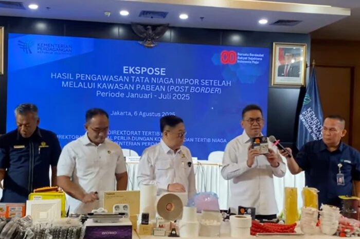 Kemendag memeriksa ribuan dokumen impor dan menindak pelanggaran tata niaga bernilai miliaran rupiah dalam periode Januari–Juli 2025.