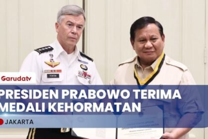 Presiden Prabowo Terima Medali Kehormatan dari Pasukan Khusus AS, Simbol Penguatan Pertahanan RI-AS