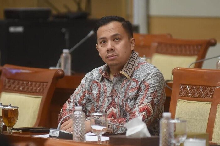 Gilang Dhielafararez tekankan percepatan revisi UU KUHAP agar sah sebelum 2026 demi kepastian hukum acara pidana di Indonesia.