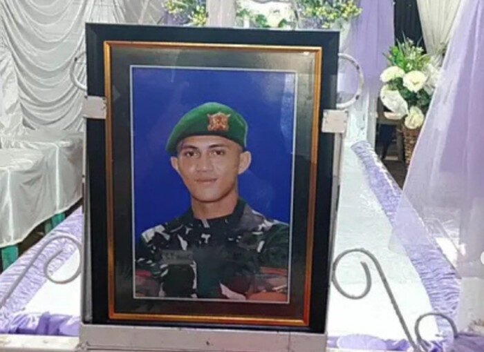 Brigjen TNI Wahyu Yudhayana mengungkapkan perkembangan kasus kematian Prada Lucky yang melibatkan 20 tersangka, termasuk seorang perwira TNI.