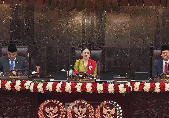 Puan Maharani berbicara di Sidang Tahunan MPR bersama DPR dan DPD RI, mengangkat metafora ‘cinta segitiga’ untuk menggambarkan hubungan antara aspirasi, anggaran, dan aturan.