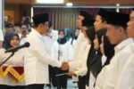 Mensos Saifullah Yusuf melantik 1.323 guru Sekolah Rakyat demi memperluas akses pendidikan bagi anak-anak di daerah terpencil.
