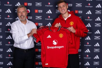 Benjamin Sesko resmi menjadi bagian dari proyek besar Manchester United untuk membangkitkan kekuatan lini depan di musim baru.
