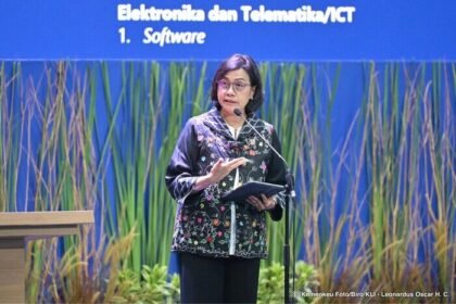 Sekolah Rakyat 2026 Dapat Kucuran Dana Besar, Siswa Dibekali Laptop Baru 18 Pemerintah siapkan lonjakan anggaran Sekolah Rakyat 2026, targetkan 200 sekolah beroperasi dan distribusi 15 ribu laptop bagi siswa.