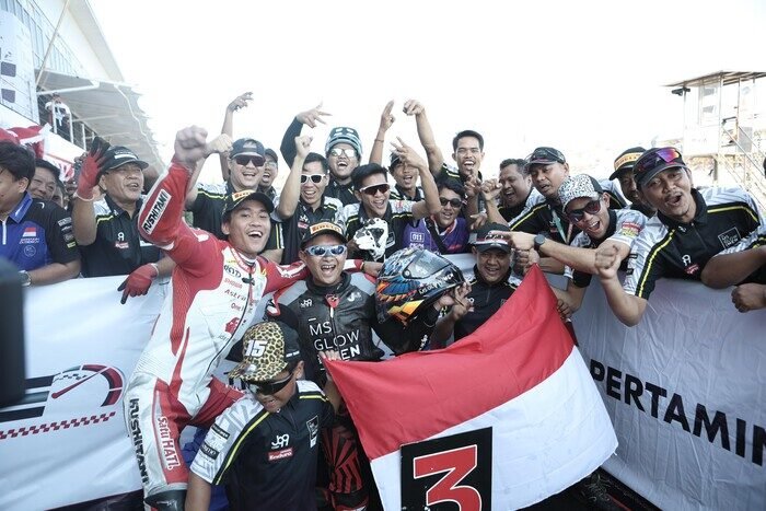 Gaspol di Pertamina Mandalika Circuit! Spirit Kemerdekaan Warnai Putaran Ketiga Kejurnas Sportbike 3 Gaspol di Pertamina Mandalika Circuit! Spirit Kemerdekaan Warnai Putaran Ketiga Kejurnas Sportbike