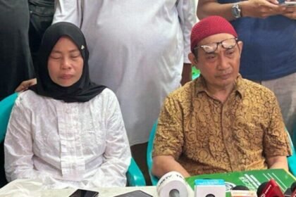 Ayah Affan minta keadilan atas kematian putranya yang tewas dilindas kendaraan taktis Brimob di Pejompongan, Jakarta Pusat.