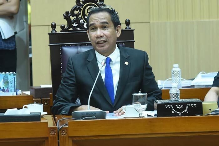 Legislator DPR Rudianto Lallo desak PPATK selektif tangani rekening dormant agar tidak picu keresahan publik.