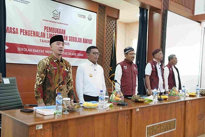 Menteri Sosial Saifullah Yusuf membuka Sekolah Rakyat Tahap 1b di SRMA 34 Lebak, sebagai bagian dari program prioritas Presiden Prabowo untuk menjangkau pendidikan bagi anak-anak dari keluarga miskin.
