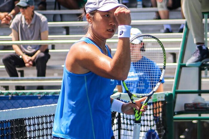 Janice Tjen membuka jalan sejarah tenis Indonesia dengan melaju ke babak kedua kualifikasi US Open 2025.