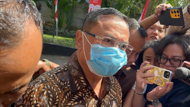 5 Jam Lebih Digarap KPK, Bupati Pati Irit Bicara
