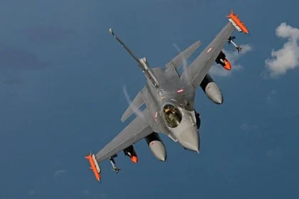 Bentrok Udara di Depan Mata, NATO Didesak Tembak Jatuh Jet Rusia