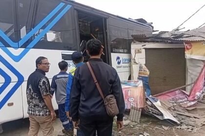 Bus Transjakarta Rem Blong, 4 Ruko di Cakung Rusak Parah